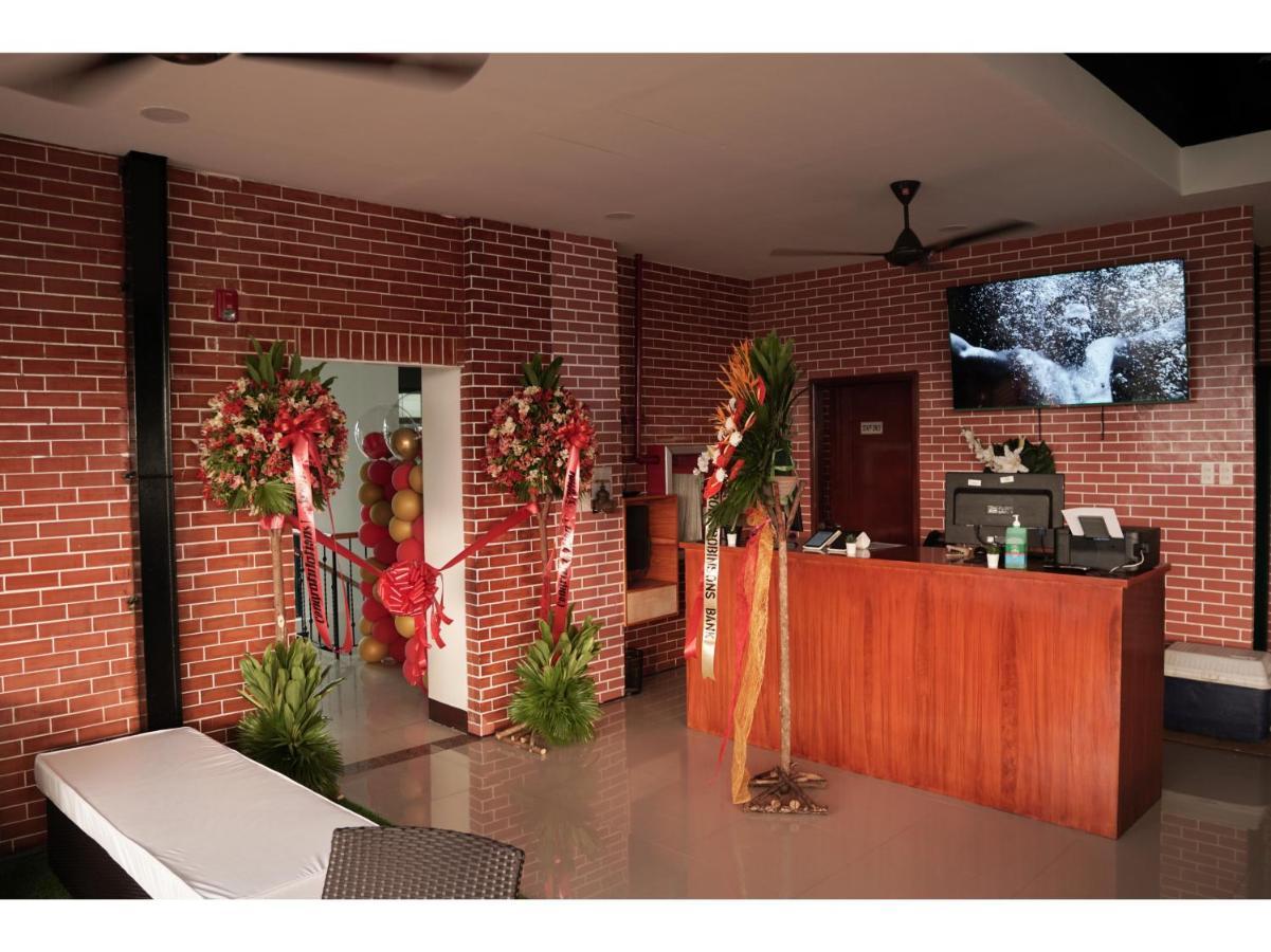 M28 Hotel And Apartments เกซอนซิตี้ ภายนอก รูปภาพ