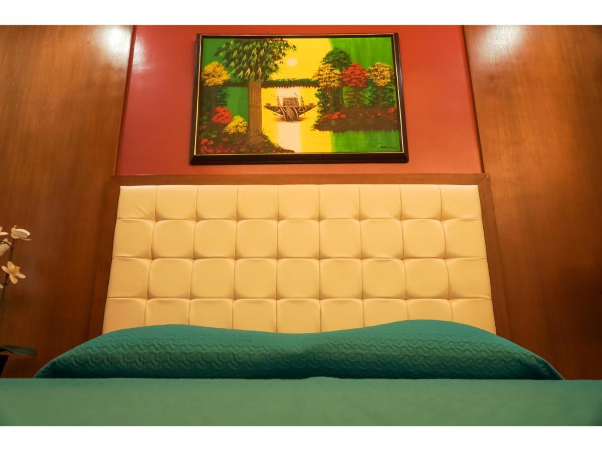 M28 Hotel And Apartments เกซอนซิตี้ ภายนอก รูปภาพ