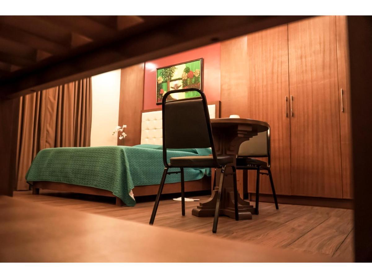 M28 Hotel And Apartments เกซอนซิตี้ ภายนอก รูปภาพ