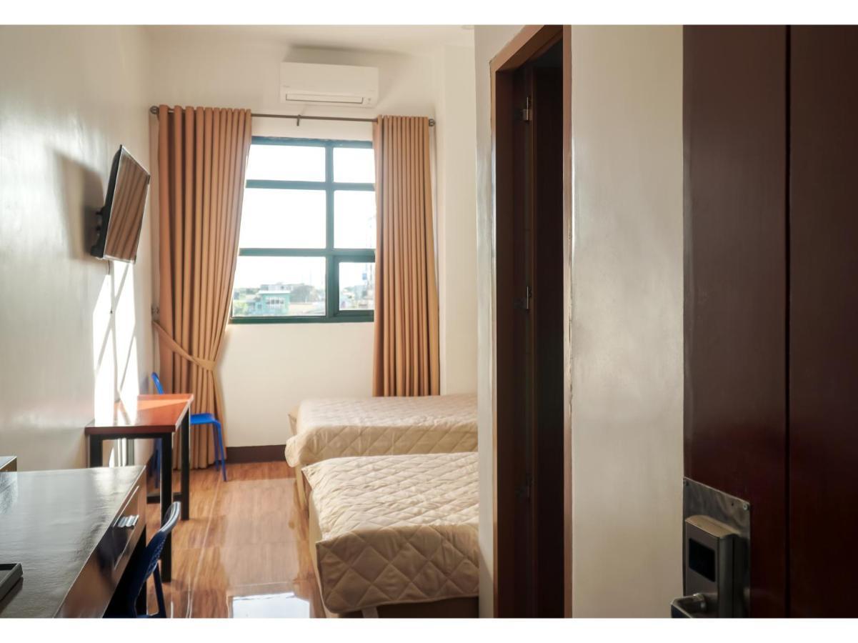 M28 Hotel And Apartments เกซอนซิตี้ ภายนอก รูปภาพ