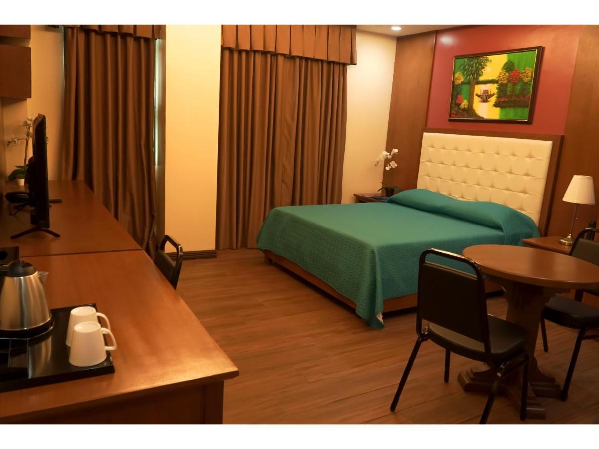 M28 Hotel And Apartments เกซอนซิตี้ ภายนอก รูปภาพ