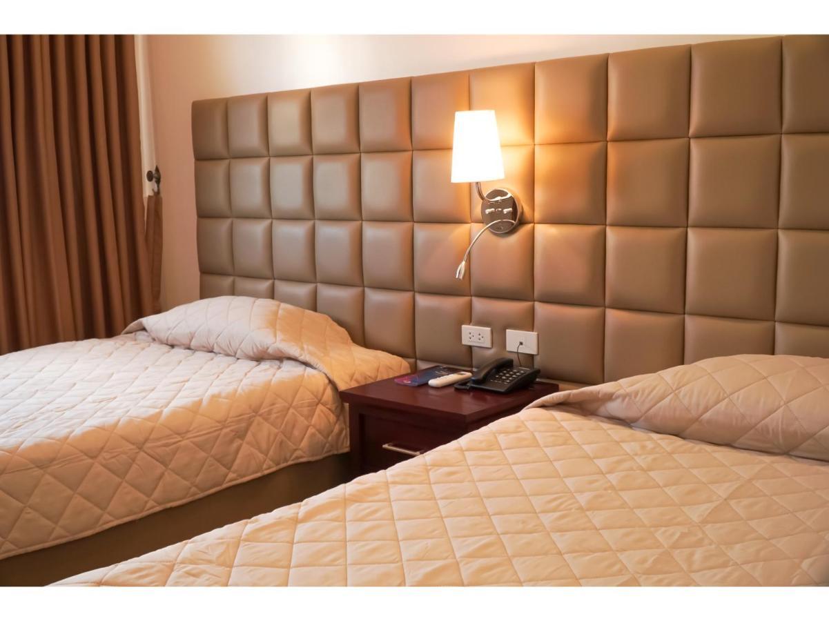 M28 Hotel And Apartments เกซอนซิตี้ ภายนอก รูปภาพ