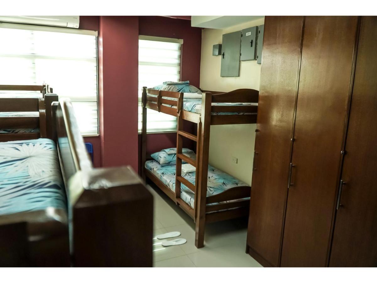 M28 Hotel And Apartments เกซอนซิตี้ ภายนอก รูปภาพ