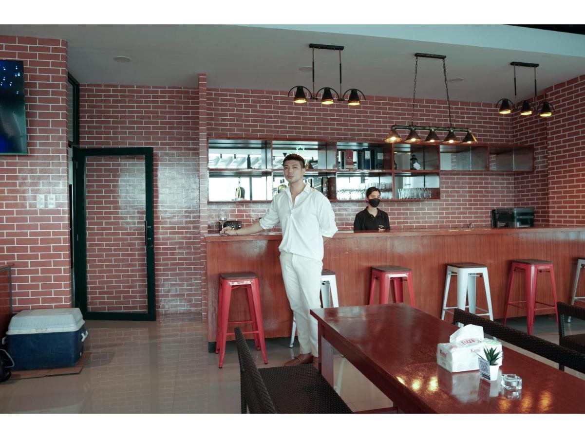 M28 Hotel And Apartments เกซอนซิตี้ ภายนอก รูปภาพ